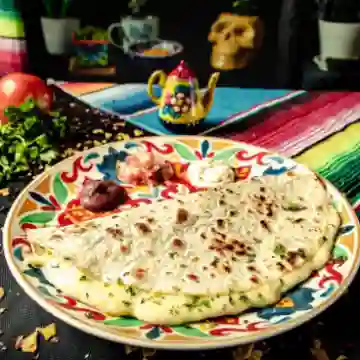 Quesadilla Hawaiana