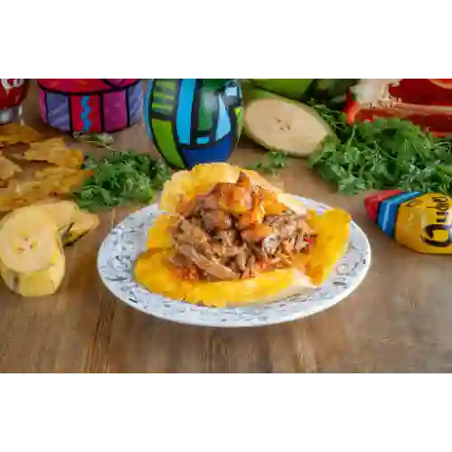 Patacón con Carne Desmechada Desayuno