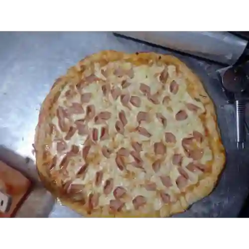 Pizza Tradicional con Borde de Queso