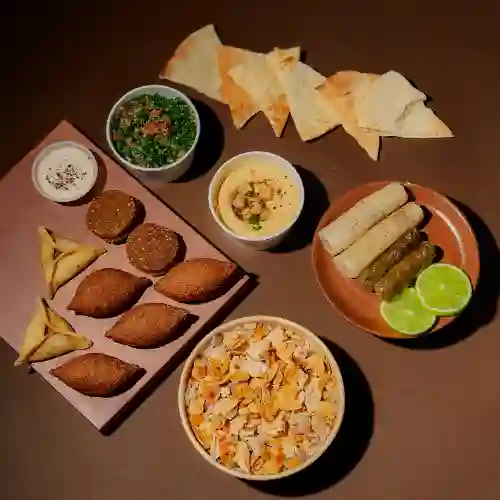Compartir Arak para 2 con Arroz Almendra