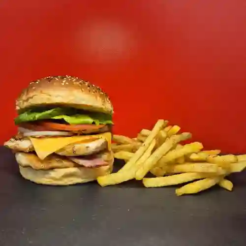 una Hamburguesa Doble Pollo y Papas