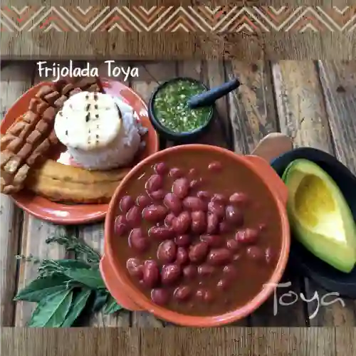 Frijolada Toya