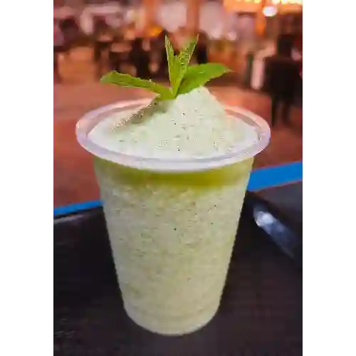 Limonada de Piña y Hierbabuena