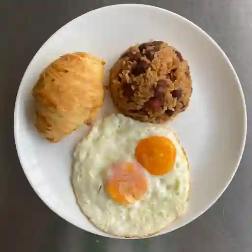 Calentado con huevo caserola