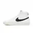 Blazer Mid "77 Vntg Talla 10.5 Zapatos Blanco Para Hombre Marca Nike Ref: Bq6806-100