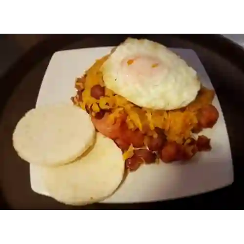 Calentao Frijoles con Bebida