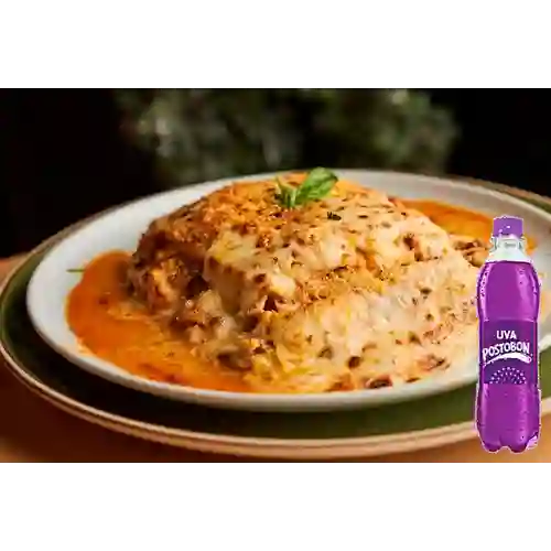Combo Lasagna Mixta + Uva Postobon 250 ml