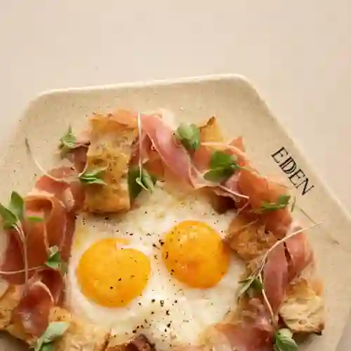 Huevos con Jamón Serrano