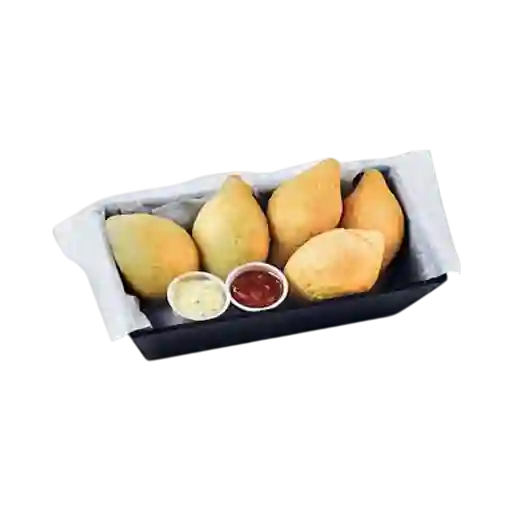 Carimañolas de Queso (6 Und)