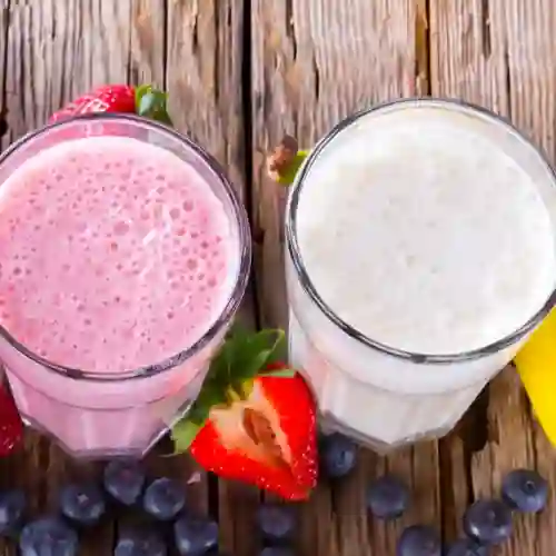 Jugo en Leche de Mora