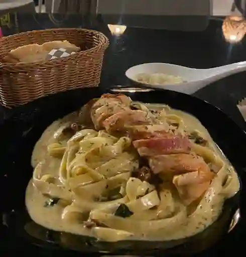 Cordón Blue Fettuccine