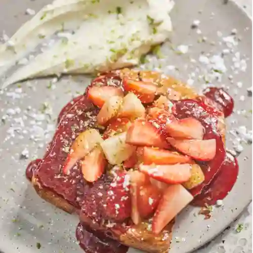 Tostada Francesa con Frutos Rojos