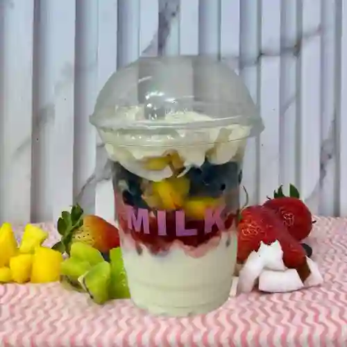 Milk Frutas Yogurt Griego