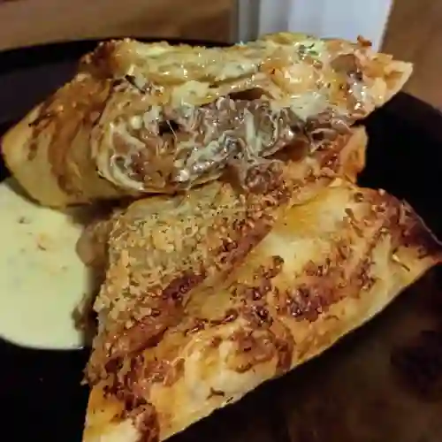 Calzone Birria
