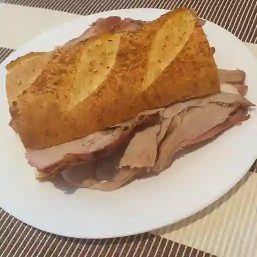 Sándwich de Ternera Al Horno