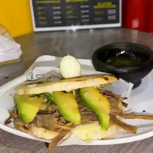 Arepa de Birria