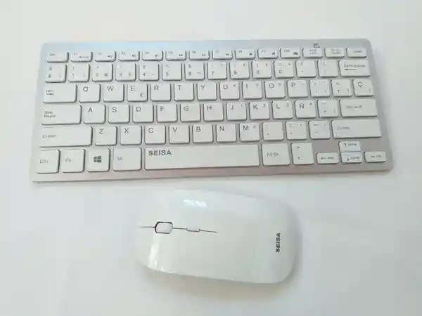 Kit Mini Teclado + Mouse Inalámbrico 2.4G Slim