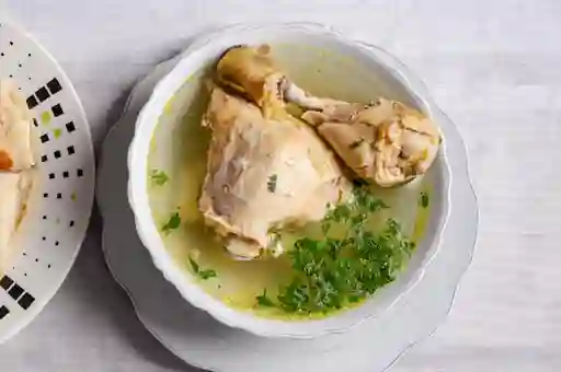 Caldo de Pollo
