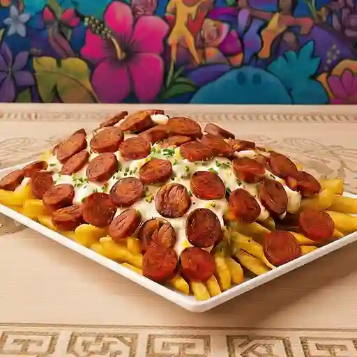 Salchipapa clásica callejera para 4