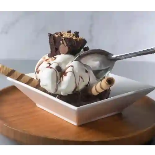 Brownie con Helado