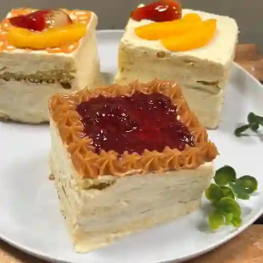 Especial de mora, guanábana y arequipe