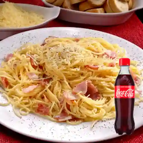 Combo Spaguetti Carbonara + Coca Cola 400 ml