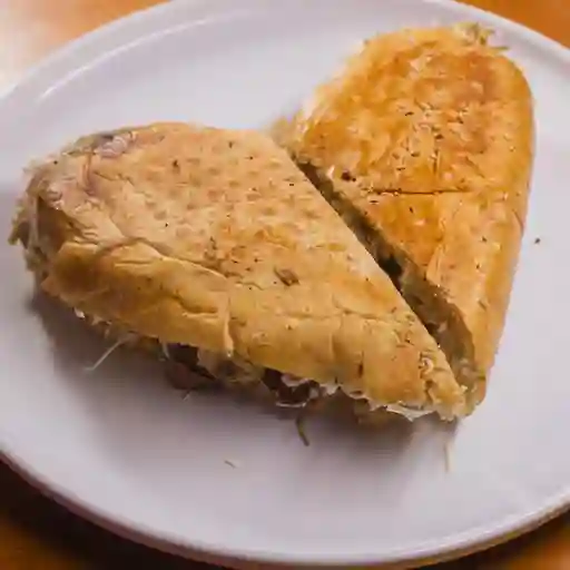 Perro chuzo a la plancha de pollo