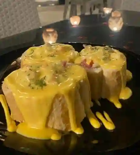Tapas Con Guacamole Y Camarón