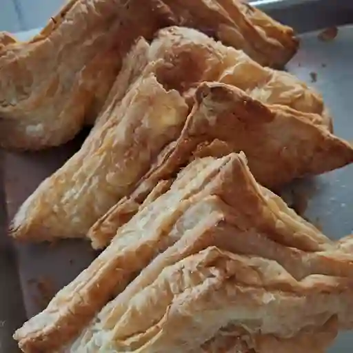 Pastel de pollo hojaldre