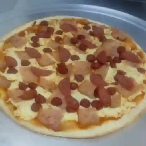 Pizza Carnes