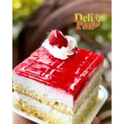 Torta Tres Leches Porcion Fresas