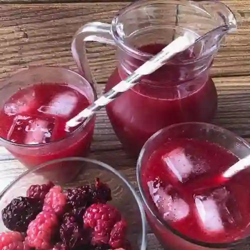 Jugo en Agua de Mora