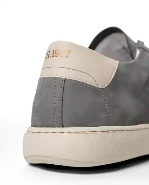 Tenis Smart Leather Gris Acero Medio Talla 39 Chevignon