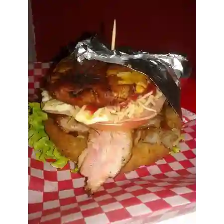 Hamburguesa Patacón de Pollo