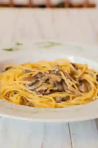 Combo Pasta + Calzone Arequipe + Bebida