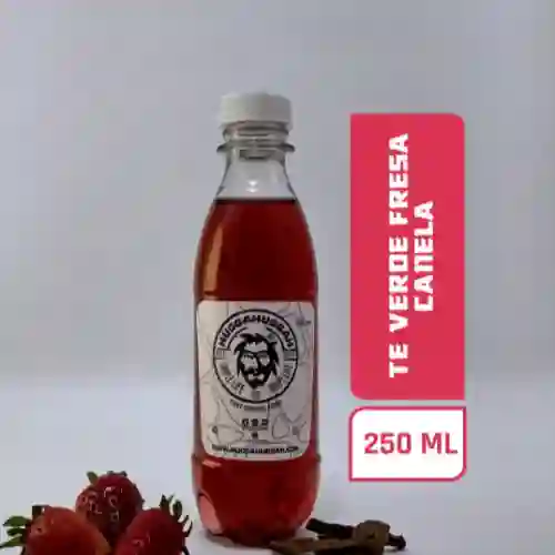 Te Verde con Fresa y Canela