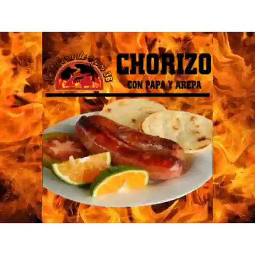 Chorizo con Papa y Arepa