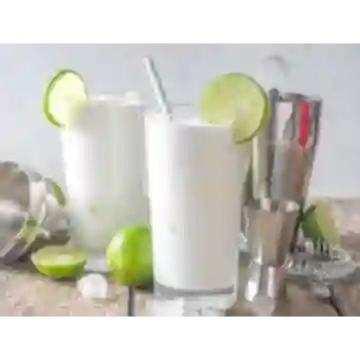 Limonada de Coco Hierbabuena 