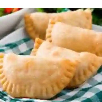 Empanada de Pollo y Queso