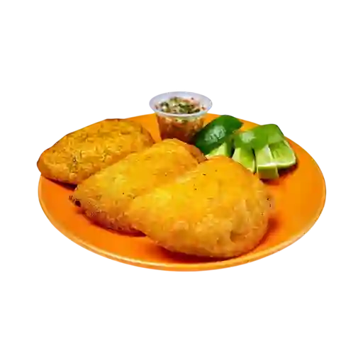 3 Empanadas de la Casa