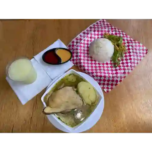 Consome con Presa de Pollo