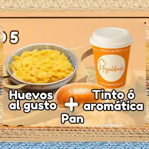Combo huevos y bebida caliente