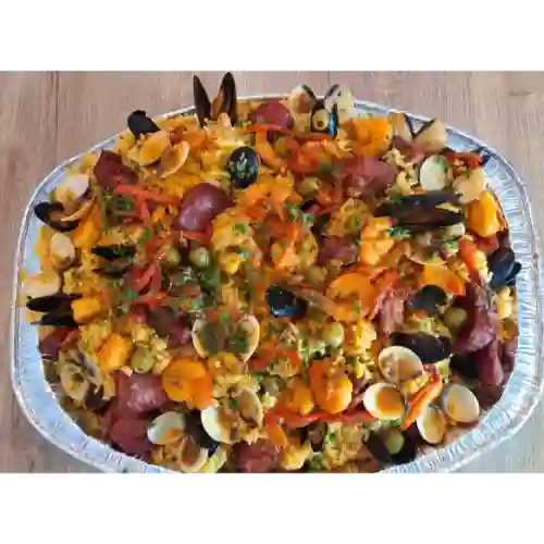 Paella española familiar para 4 personas