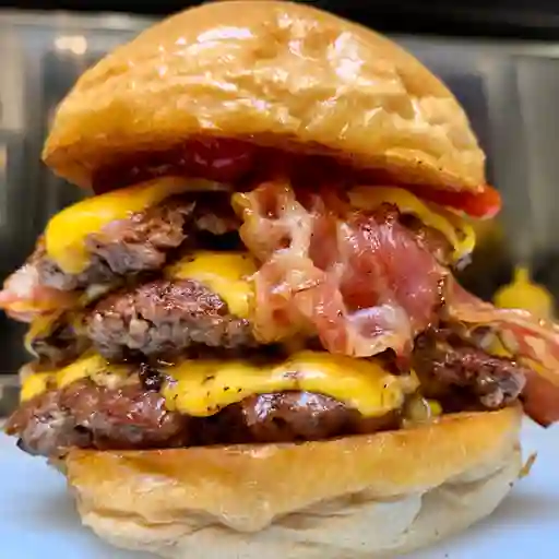 Combo Triple Bacon Cheeseburger