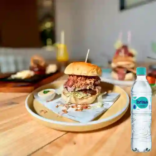 Combo Hamburguesa Guaricha + Brisa Sin Gas 600ML