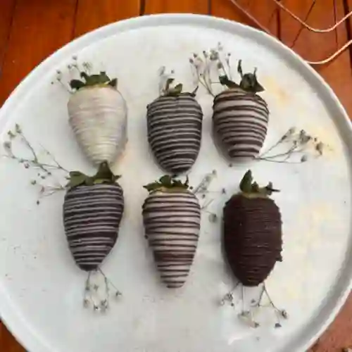 6 Fresas con chocolate