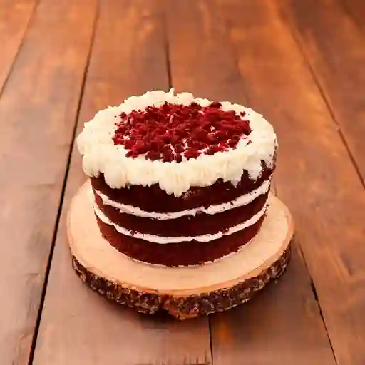 Torta Red Velvet con Chips de Chocolate Blanco