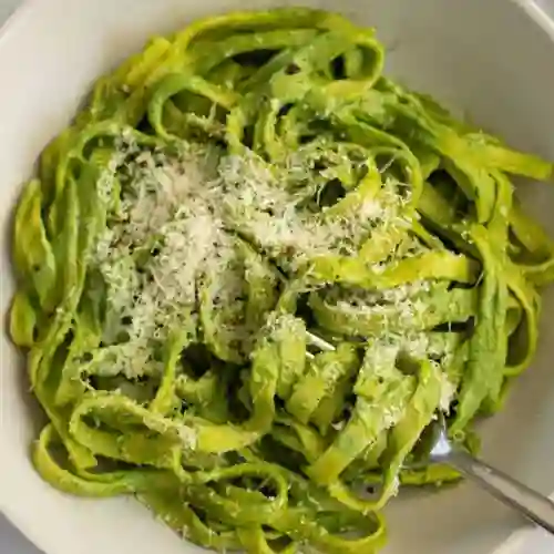 Fettuccine Masa de Espinaca