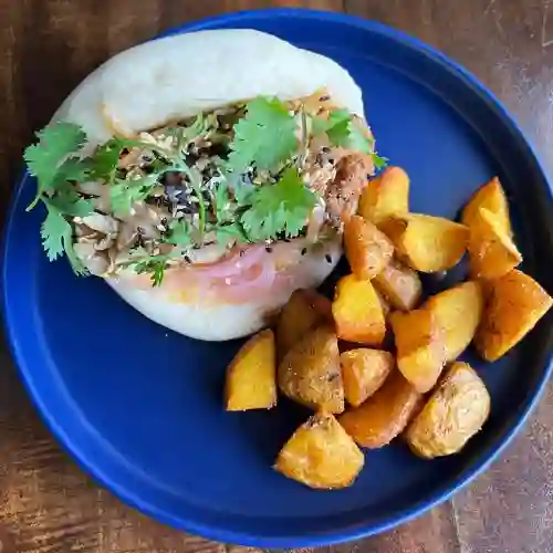 Combo Bao Berenjena y Papas Criollas