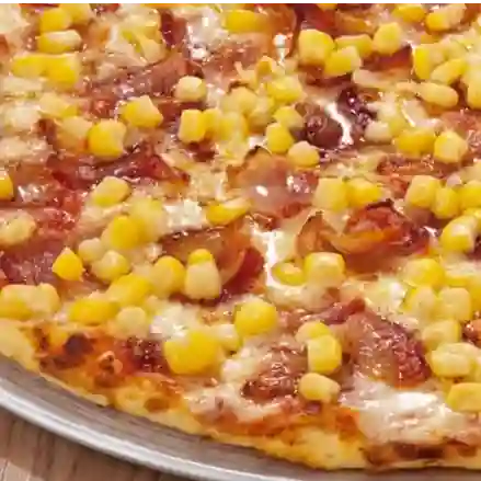 Pizza jamon tocineta y maiz